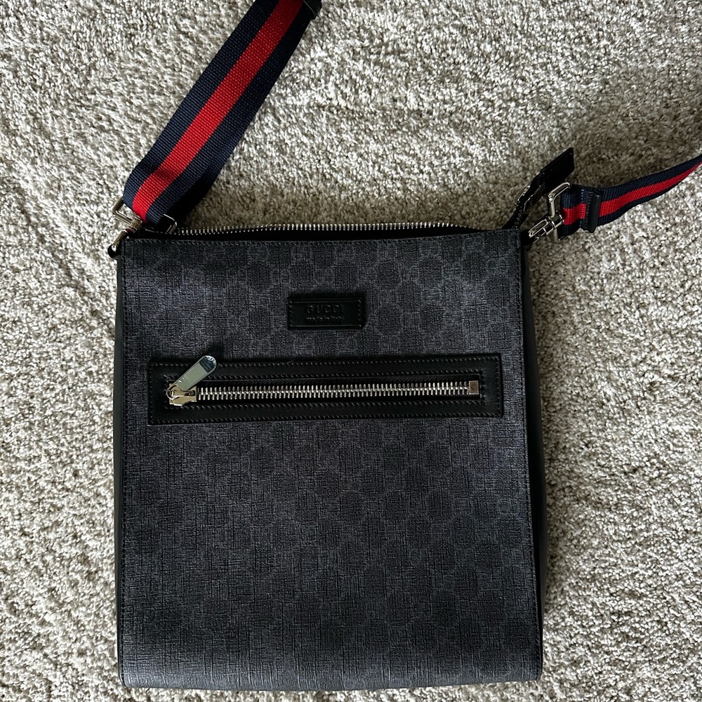 Bag - Picture 2 of 3